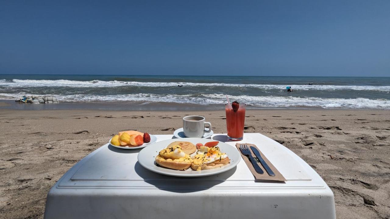 Beach Life Palomino - Beach Party Hostel & Beach Club Exterior foto