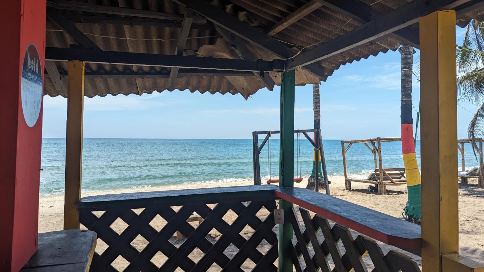 Beach Life Palomino - Beach Party Hostel & Beach Club Exterior foto