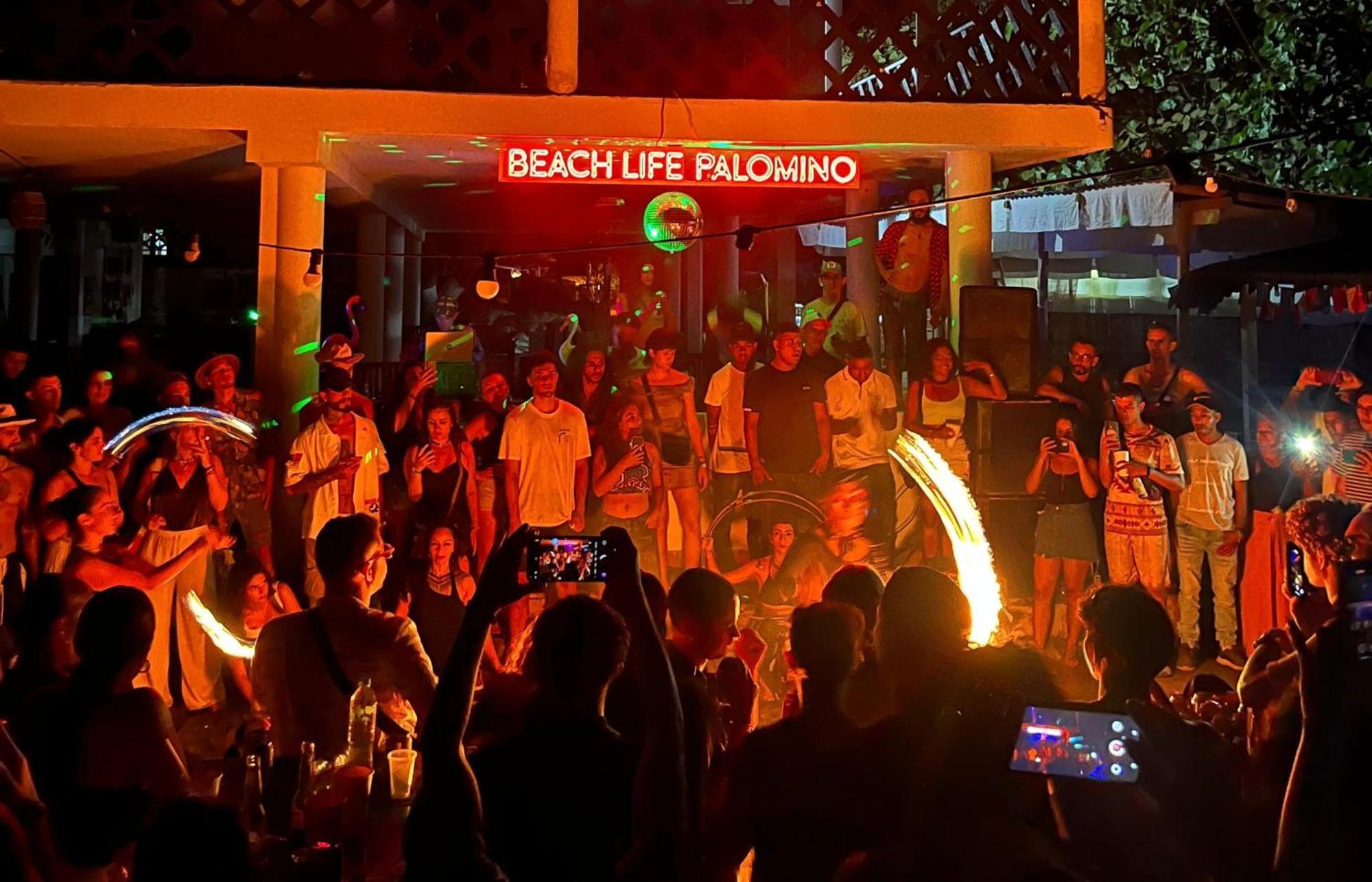 Beach Life Palomino - Beach Party Hostel & Beach Club Exterior foto